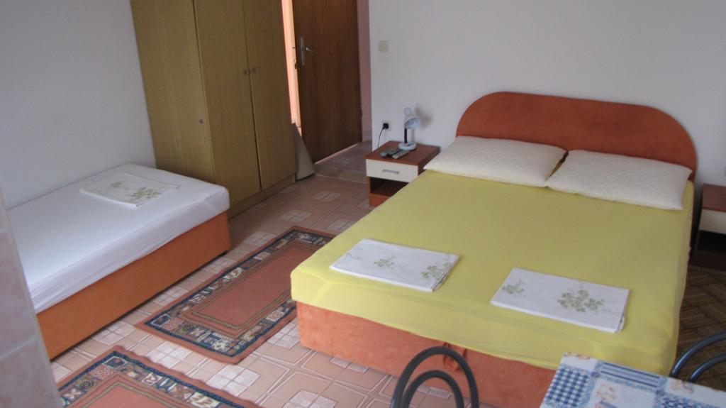 Apartments Primorac Podaca Zimmer foto