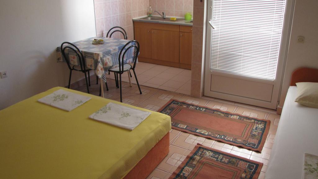Apartments Primorac Podaca Zimmer foto