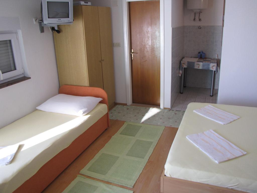 Apartments Primorac Podaca Zimmer foto